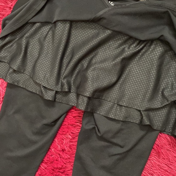 Athleta black skort cropped leggings - Picture 10 of 13
